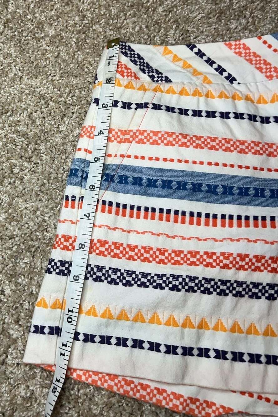 Trina Turk Striped Pattern Shorts Size 4 - Picture 4 of 6